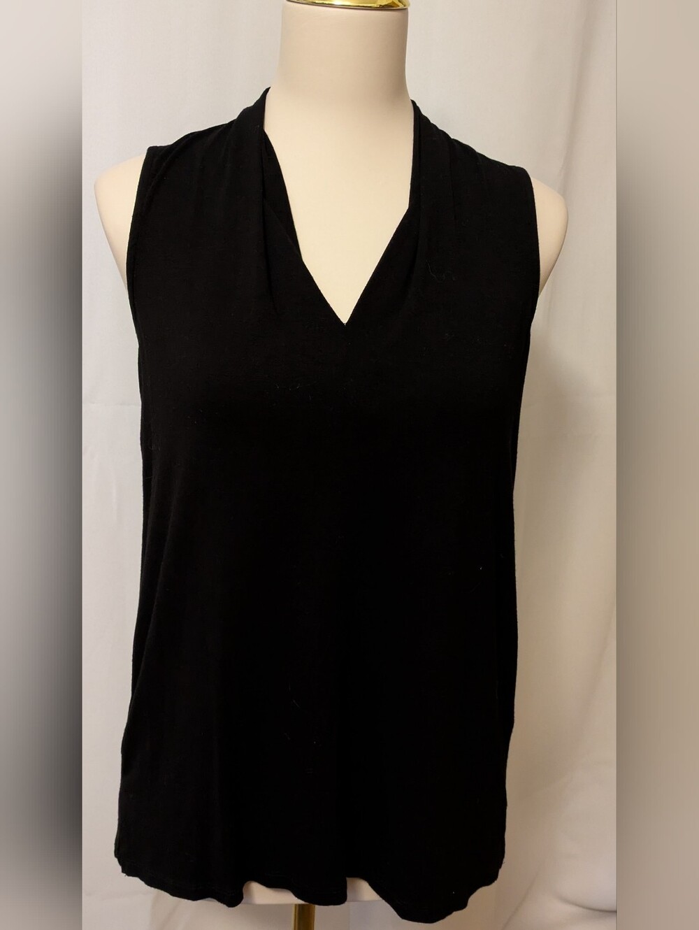 Vince Camuto Sleeveless V-Neck Black Women's Top